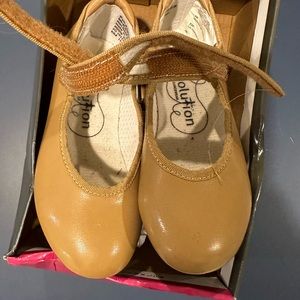 Little Girls EUC Tap Shoes
